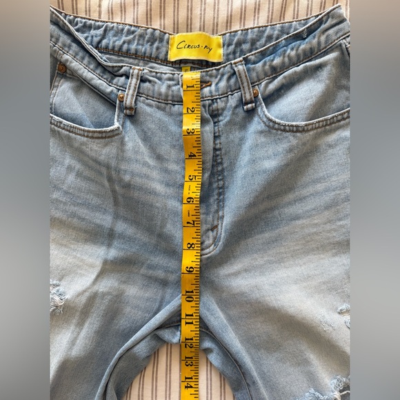 Circus NY Women’s High Waisted Ripped Wide-Leg 90s Baggy Jeans - Picture 9 of 16